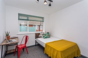 Bedroom- click for photo gallery